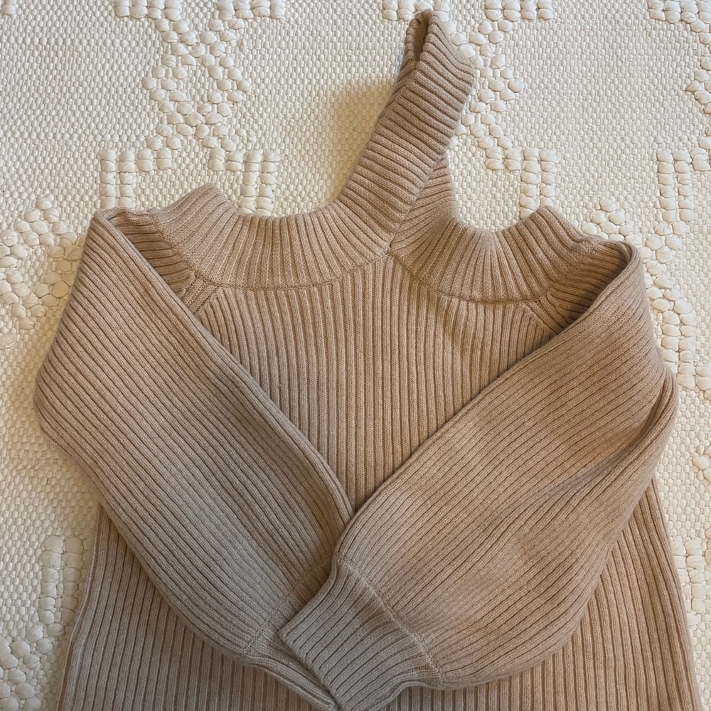 Vici Cold Shoulder Sweater